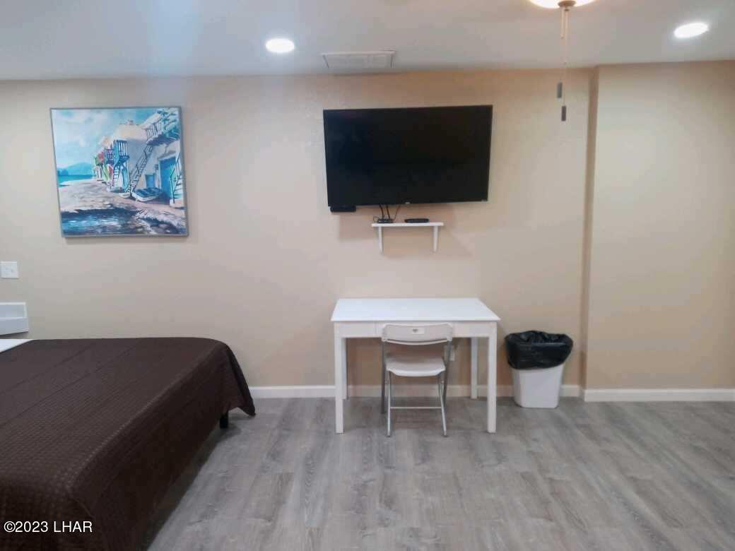 19 Unit Motel on California Ave Parker, AZ! David Plunkett Realty