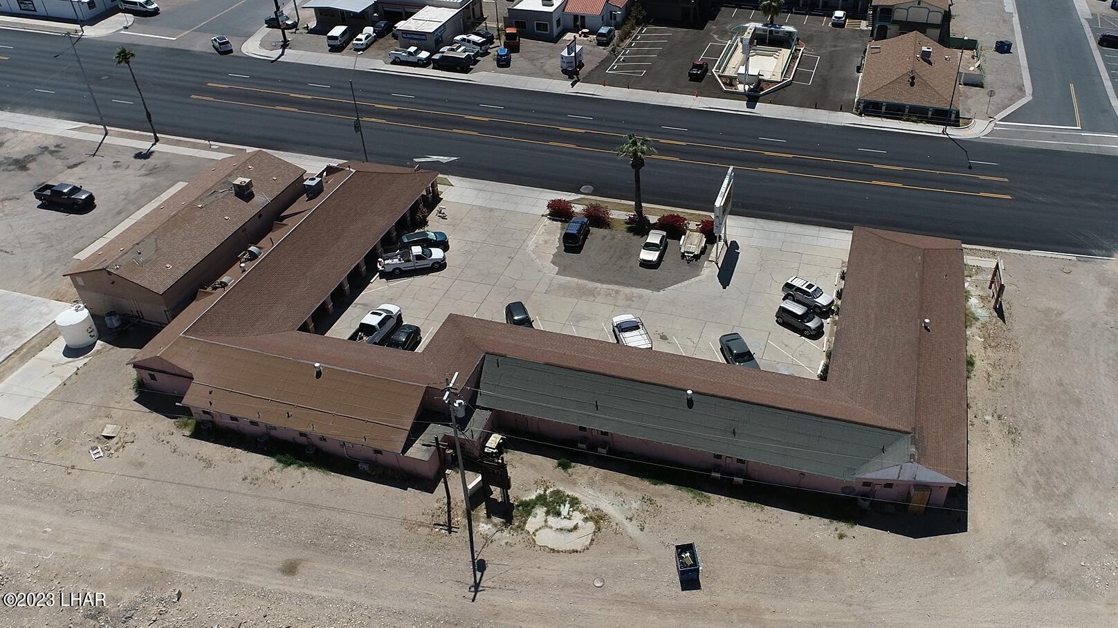 19 Unit Motel on California Ave Parker, AZ! David Plunkett Realty