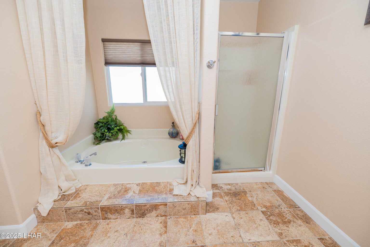 20250829031952121996000000-o