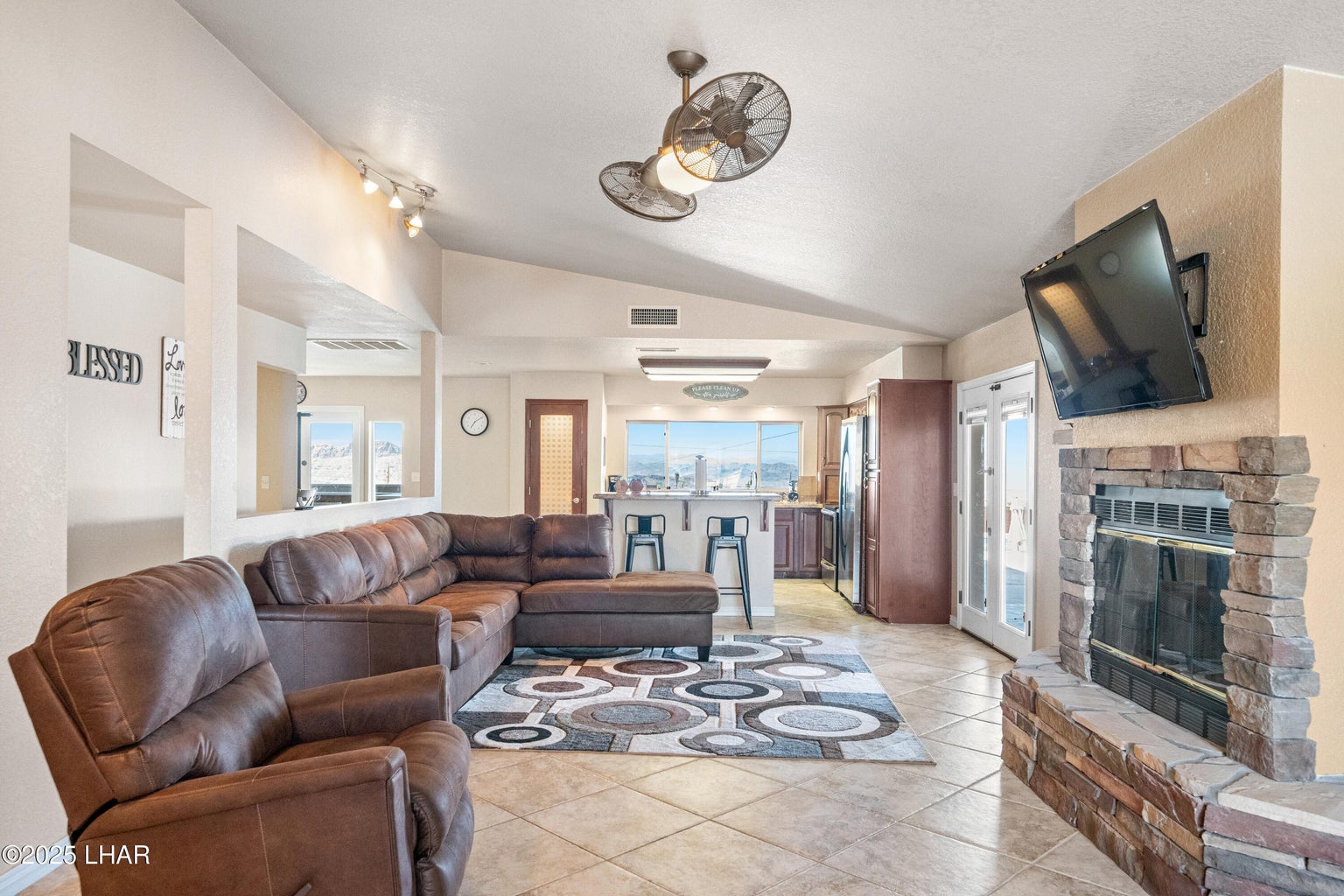 20250904203428008137000000-o