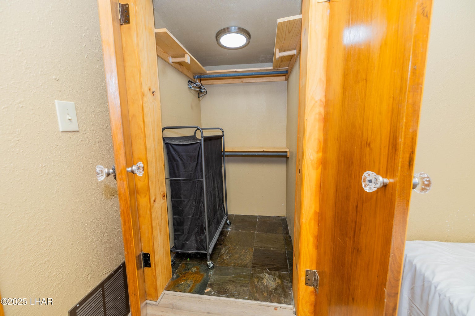 20250918024527561714000000-o