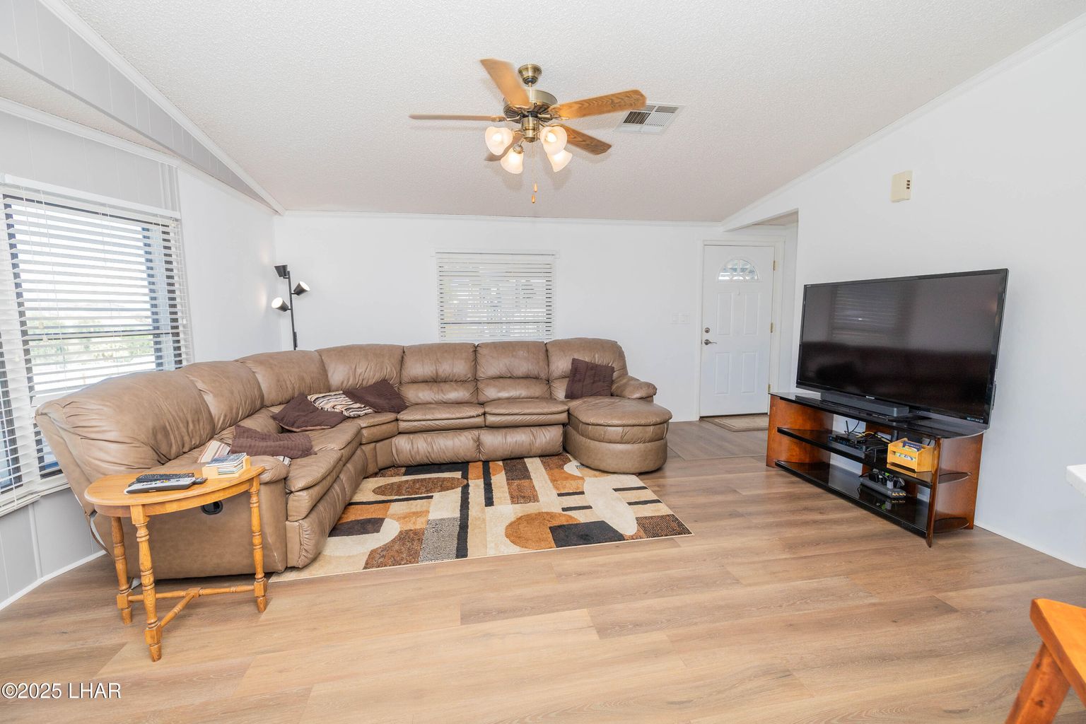 20250922182502110128000000-o