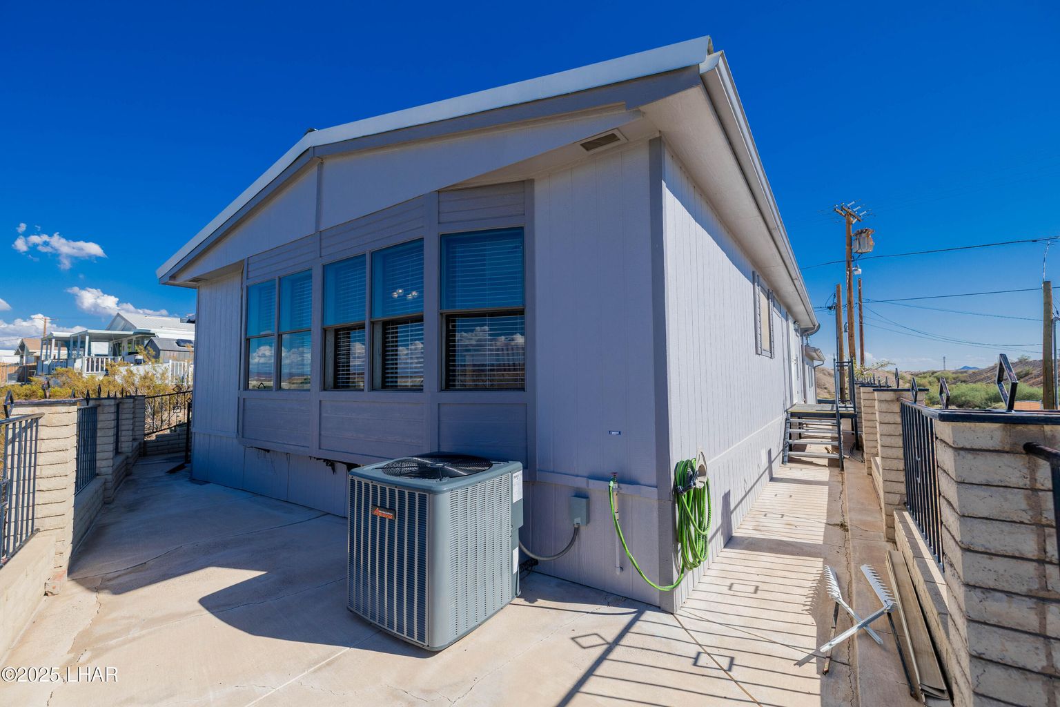 20250922182559696863000000-o