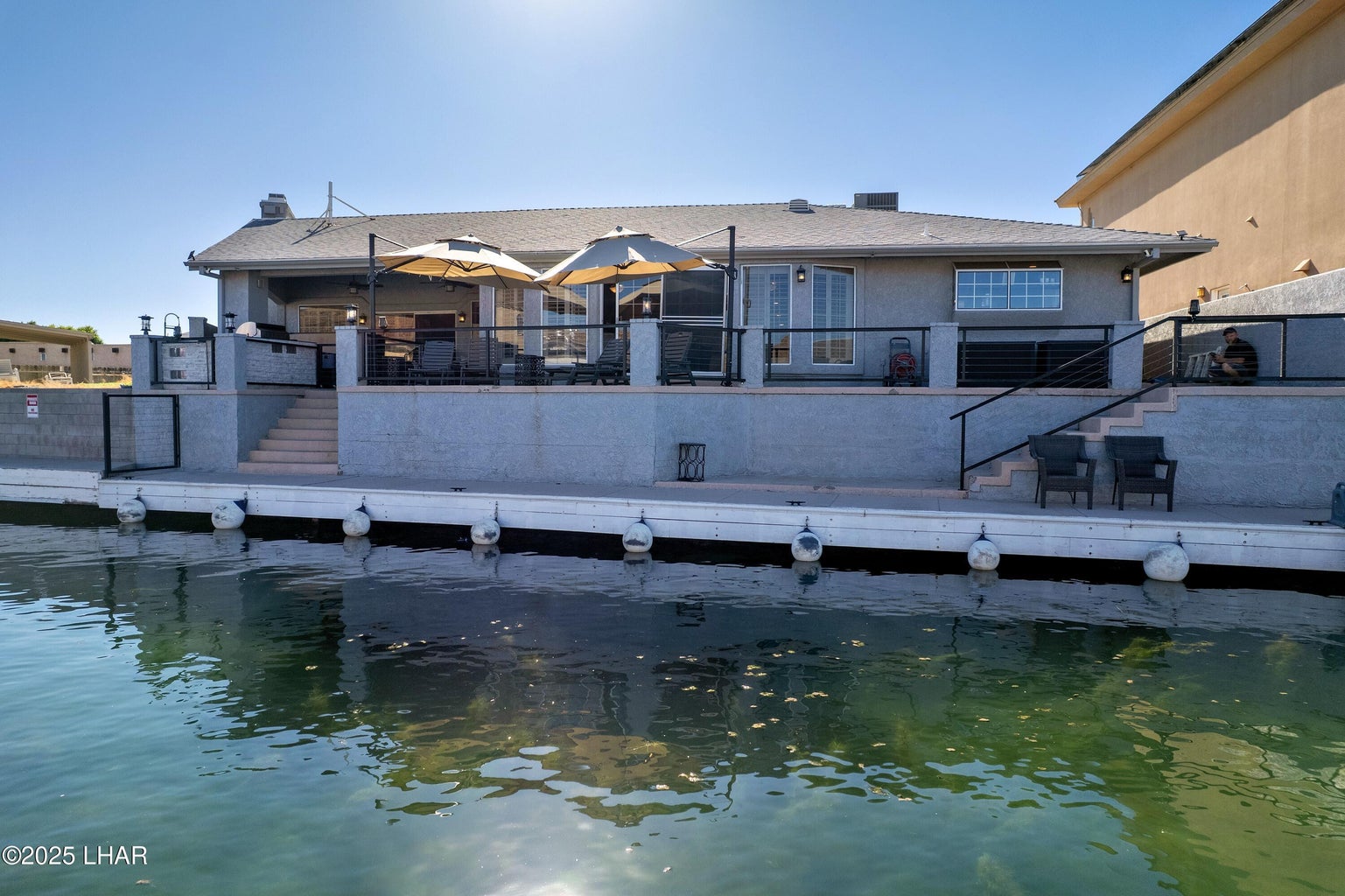 20251007234446872318000000-o