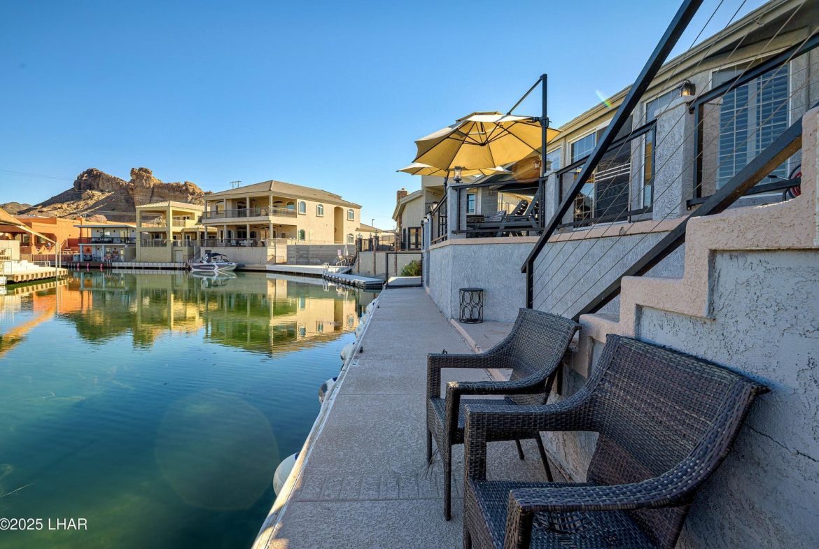 20251007235040218070000000-o