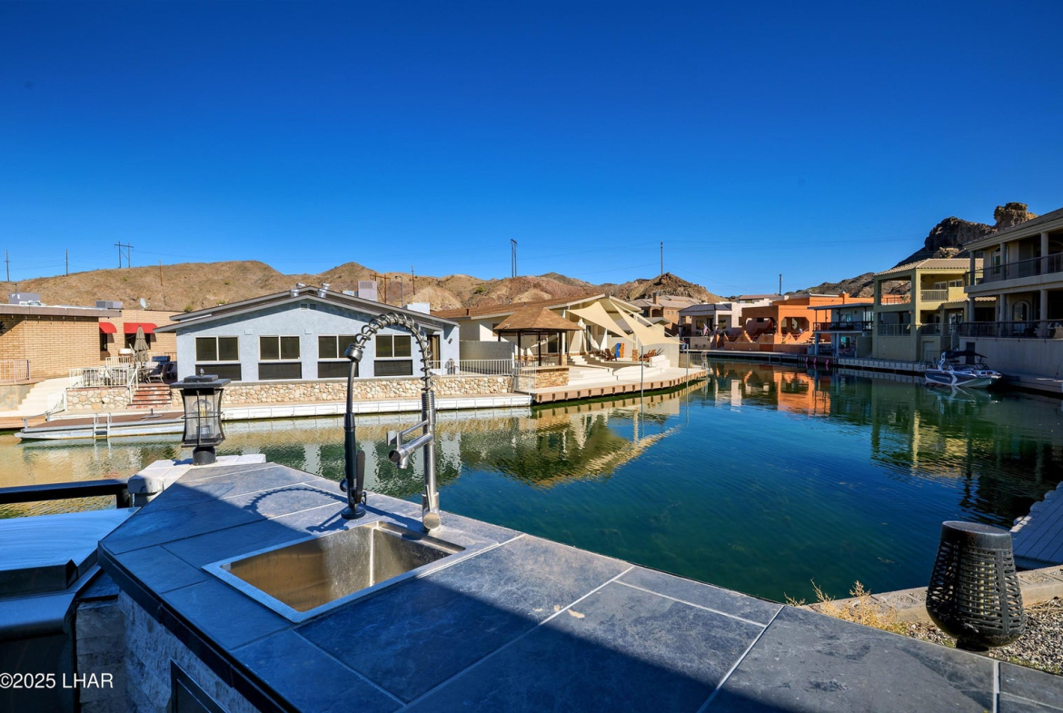 20251007235227273014000000-o