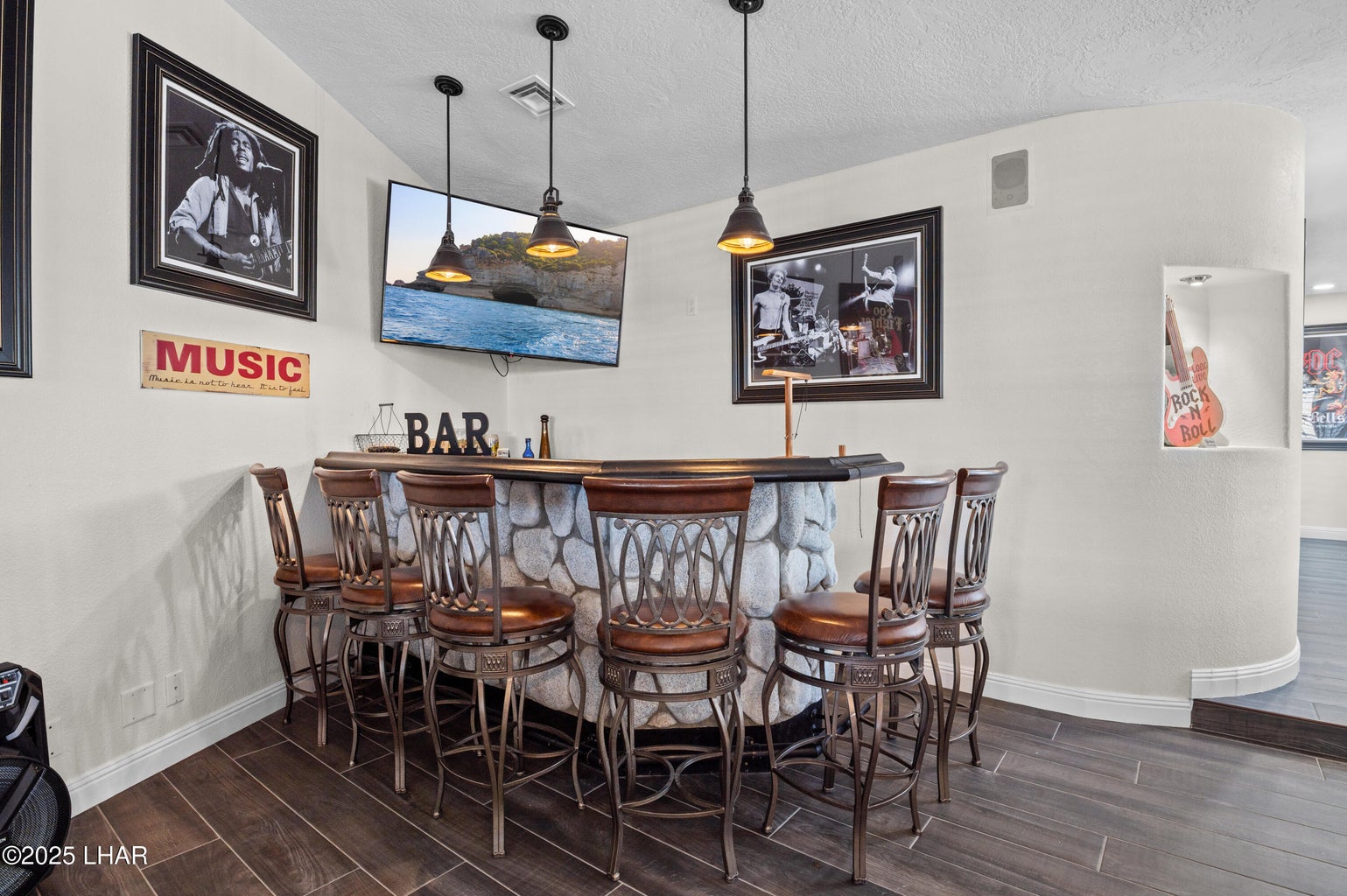 20251007235402587091000000-o