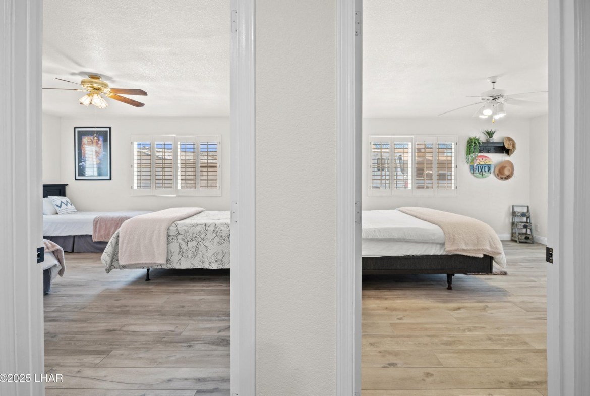 20251007235620747521000000-o