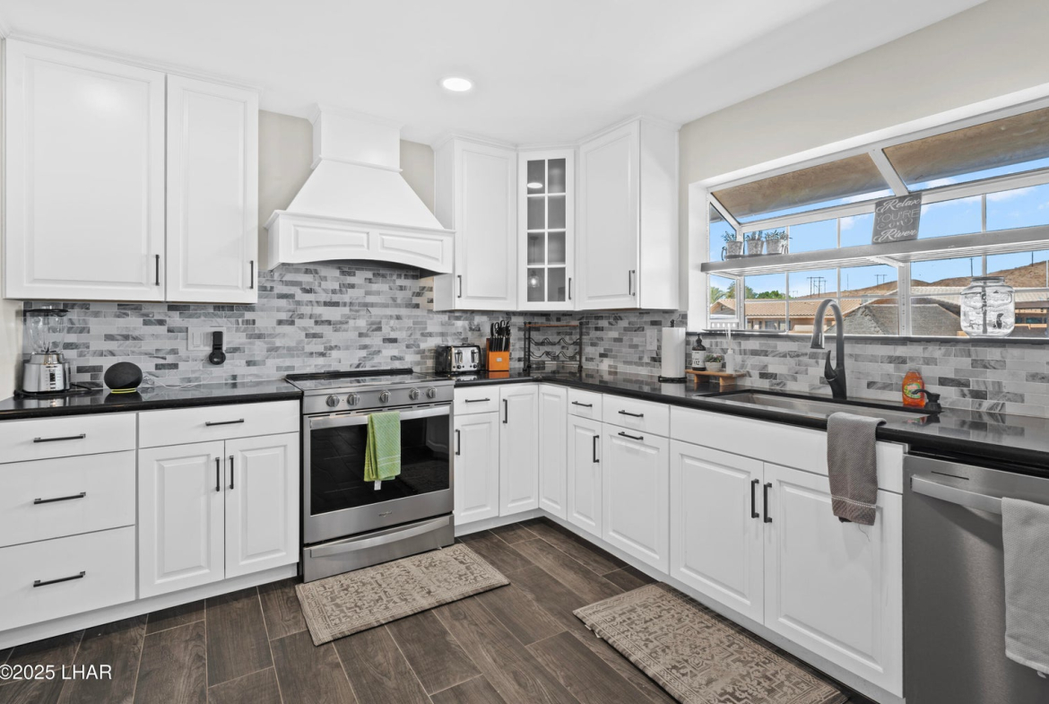 20251008000256406870000000-o