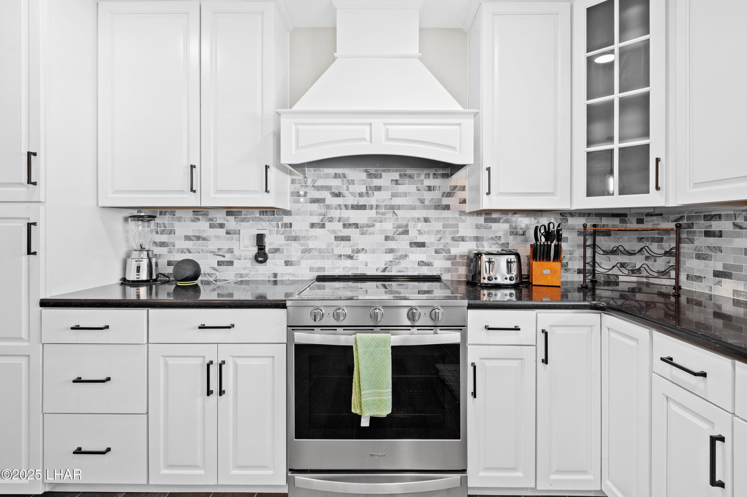 20251008000304729157000000-o