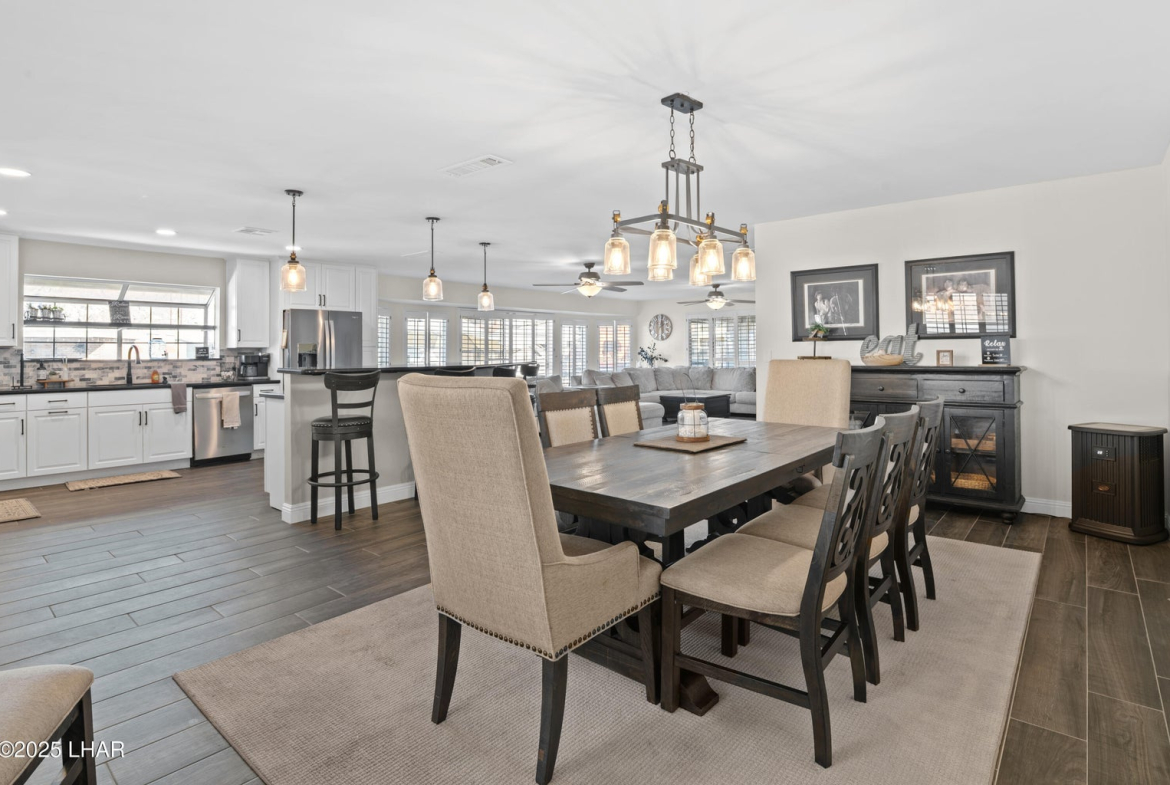 20251008000452634243000000-o