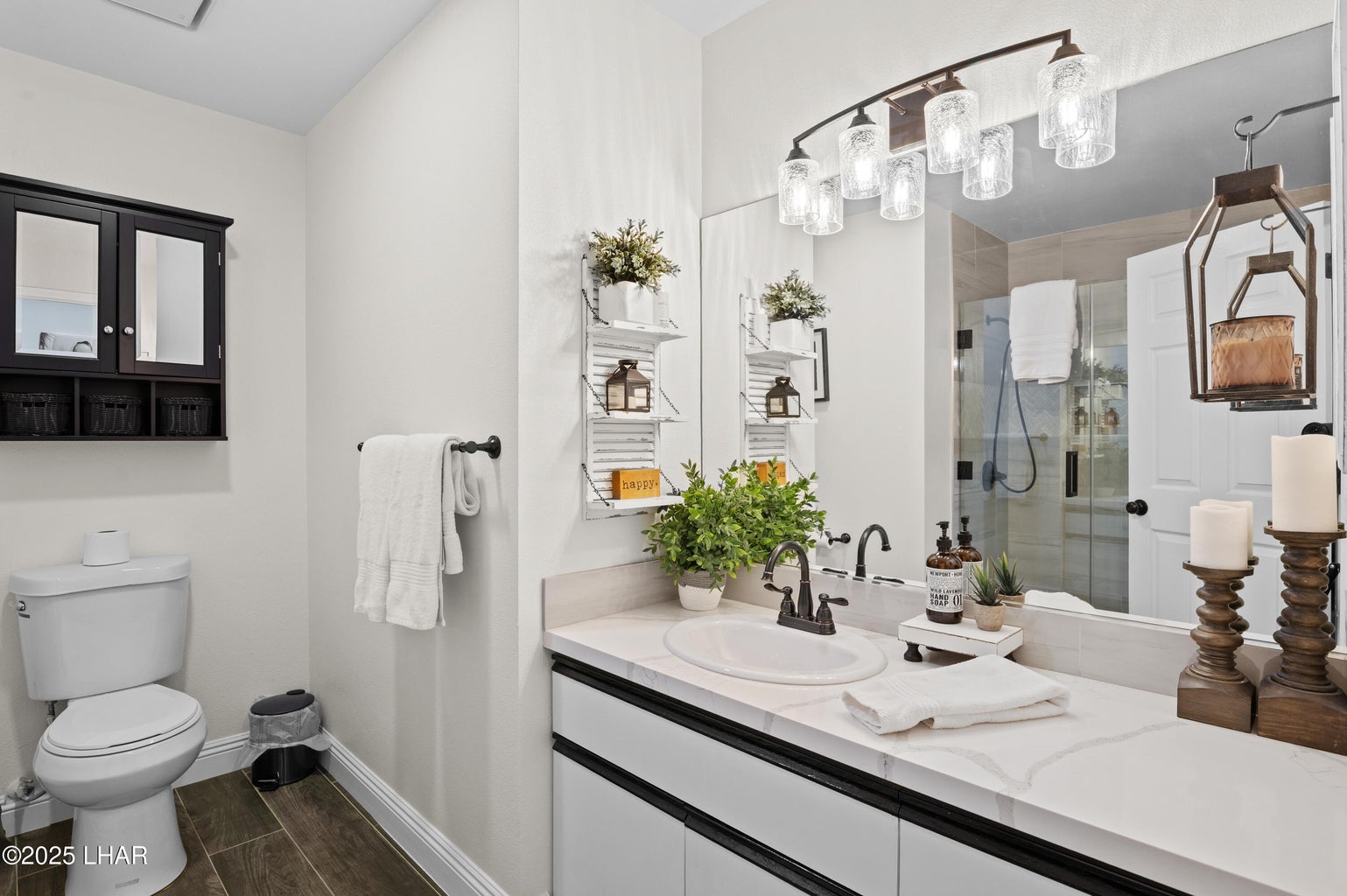 20251008001040512470000000-o