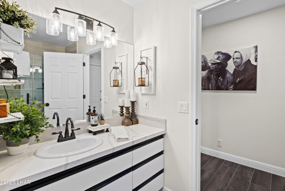 20251008001048681348000000-o