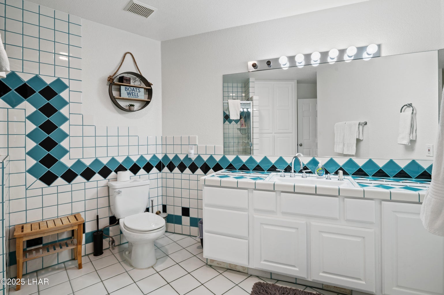 20251008001429084764000000-o