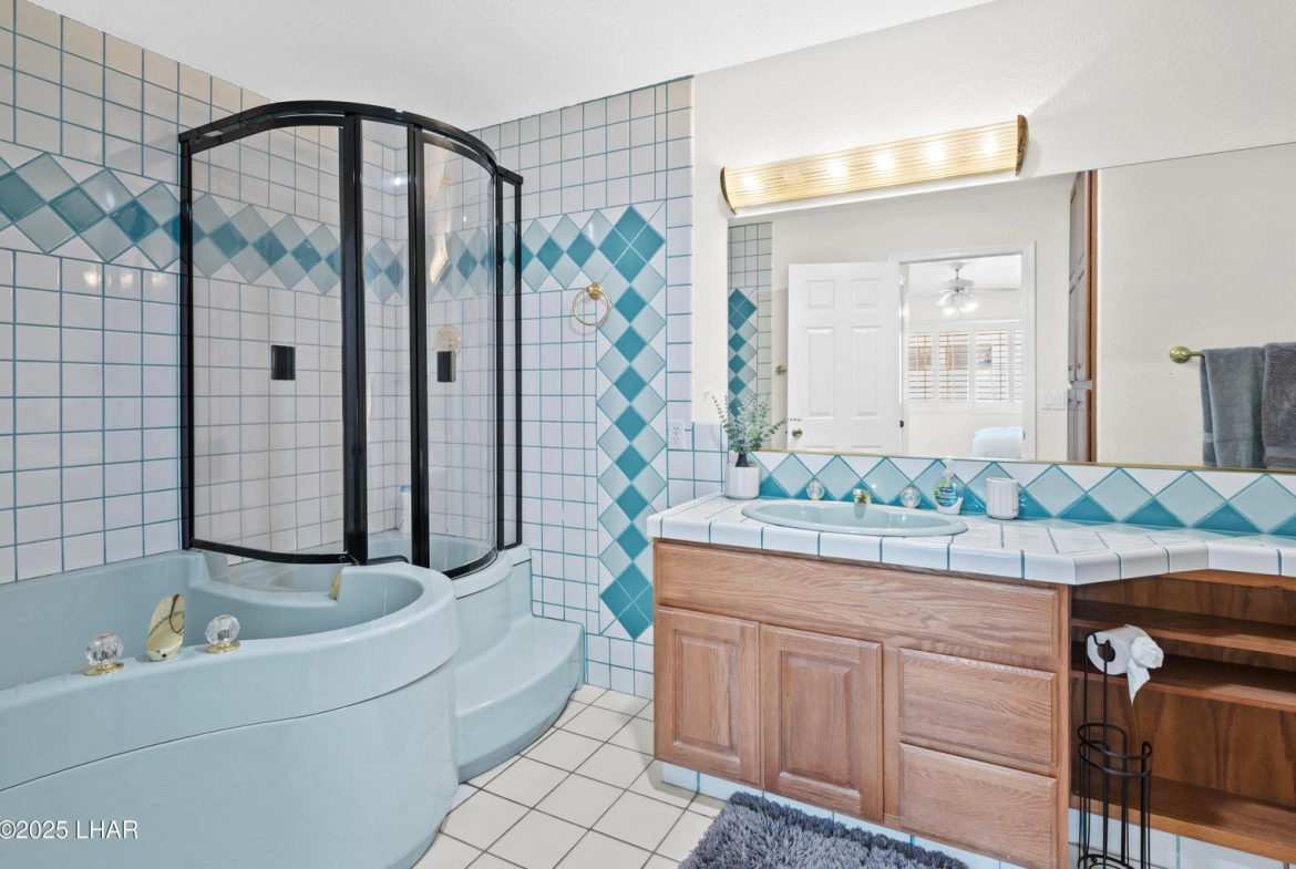 20251008001617370296000000-o