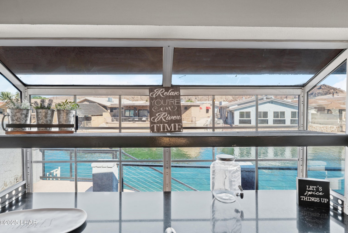 20251008002038744887000000-o