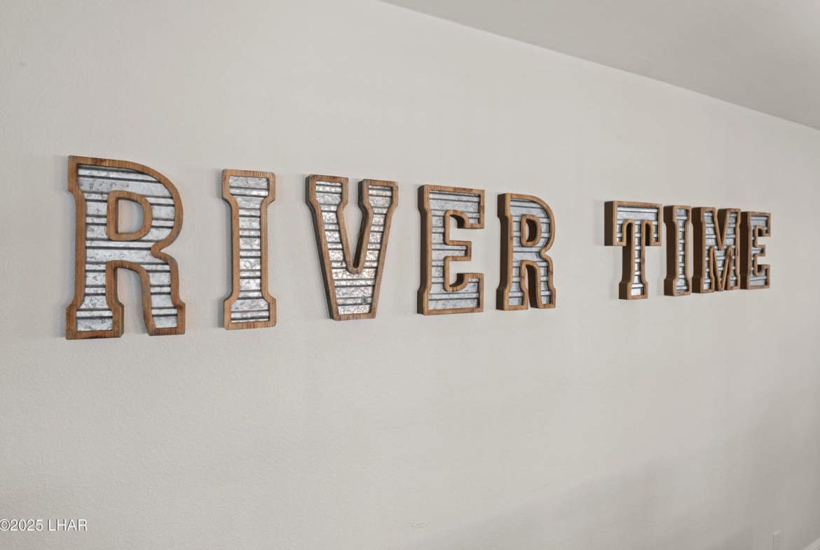 20251008002046453484000000-o