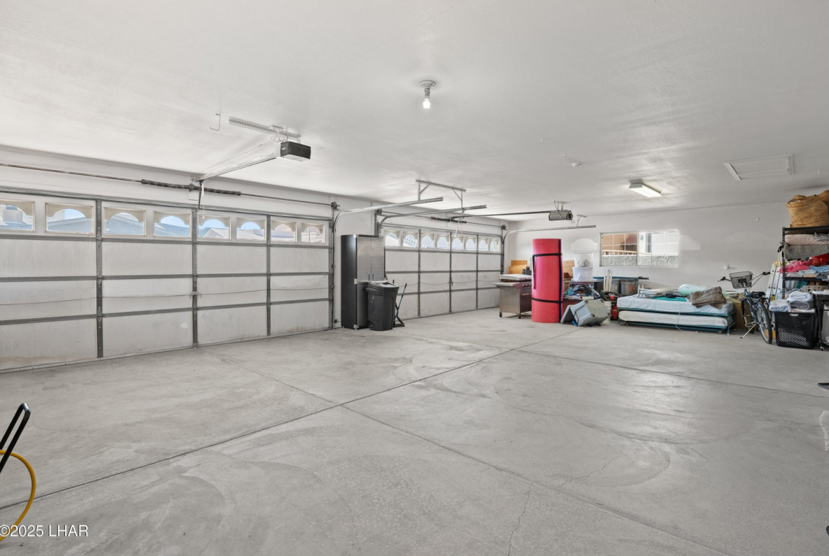 20251008002056769599000000-o