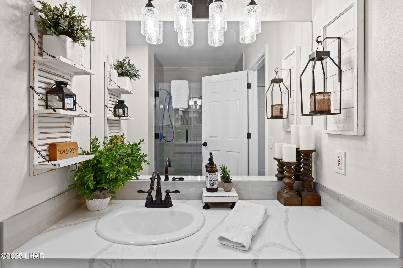 20251008002124739901000000-o