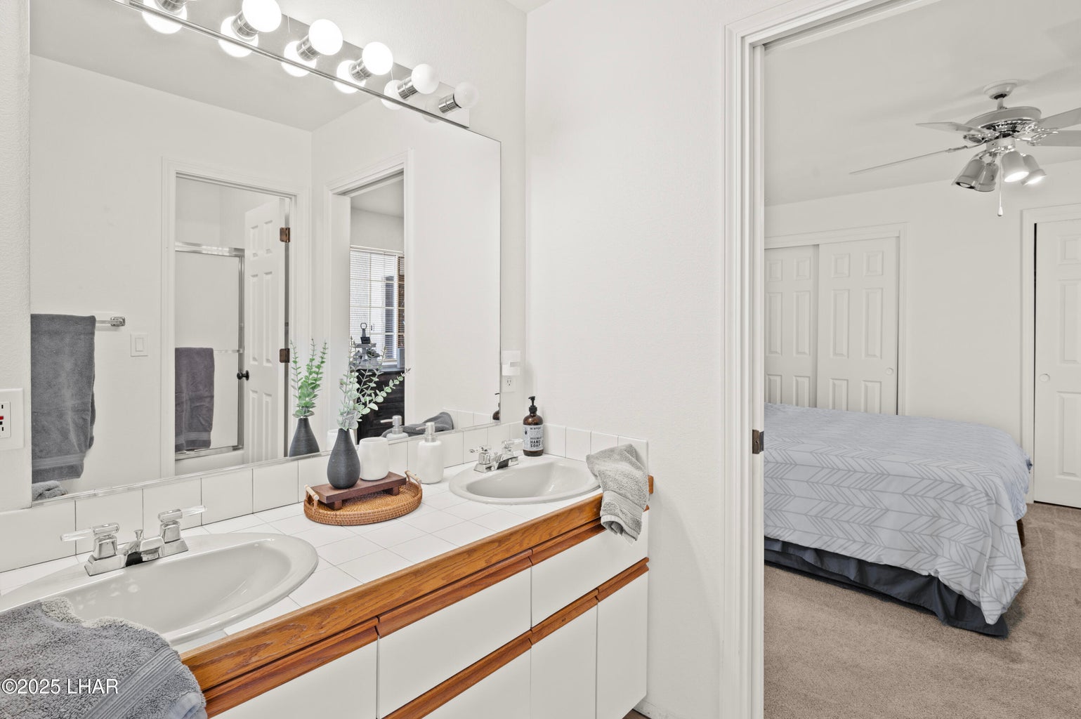 20251008003057188727000000-o