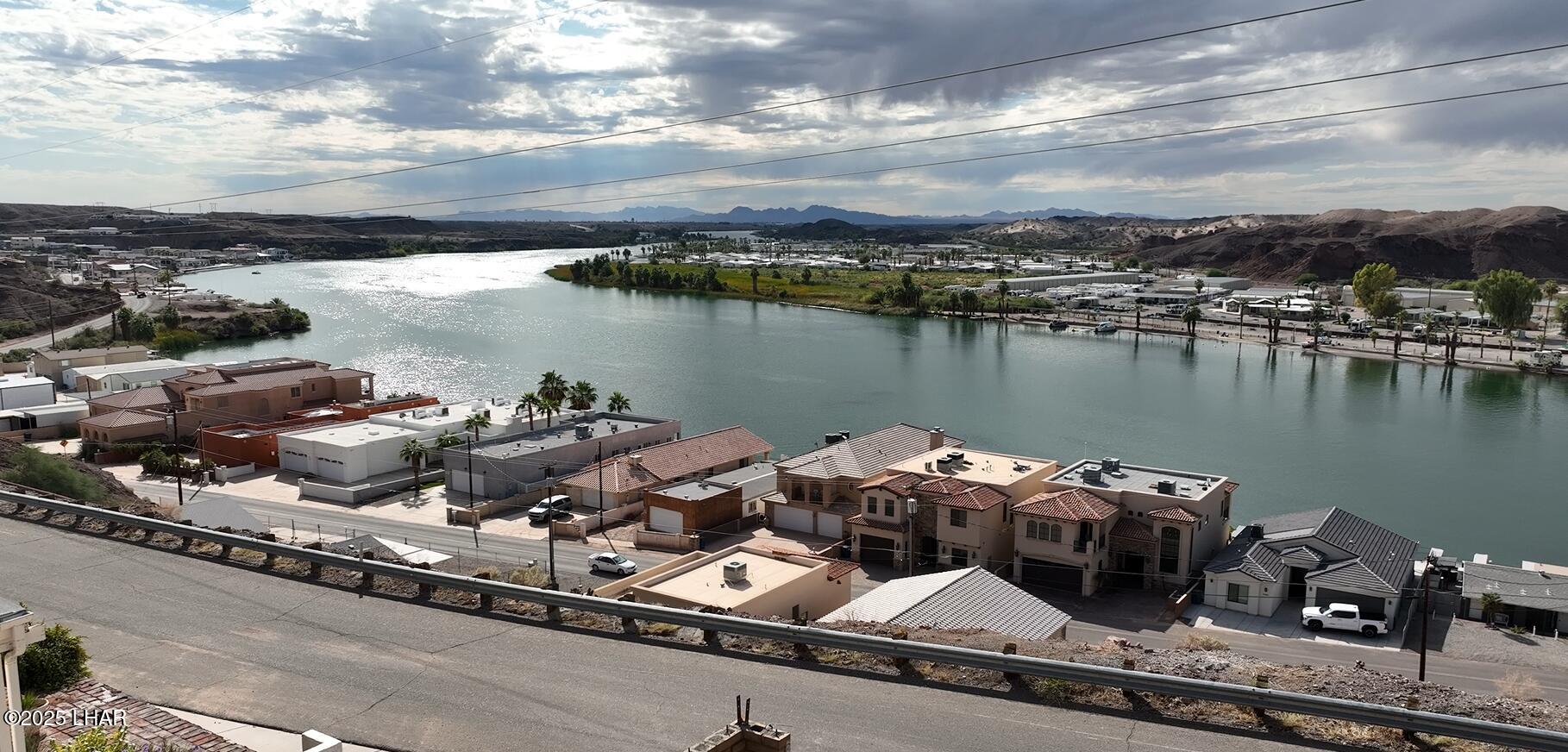 20251023213548108176000000-o