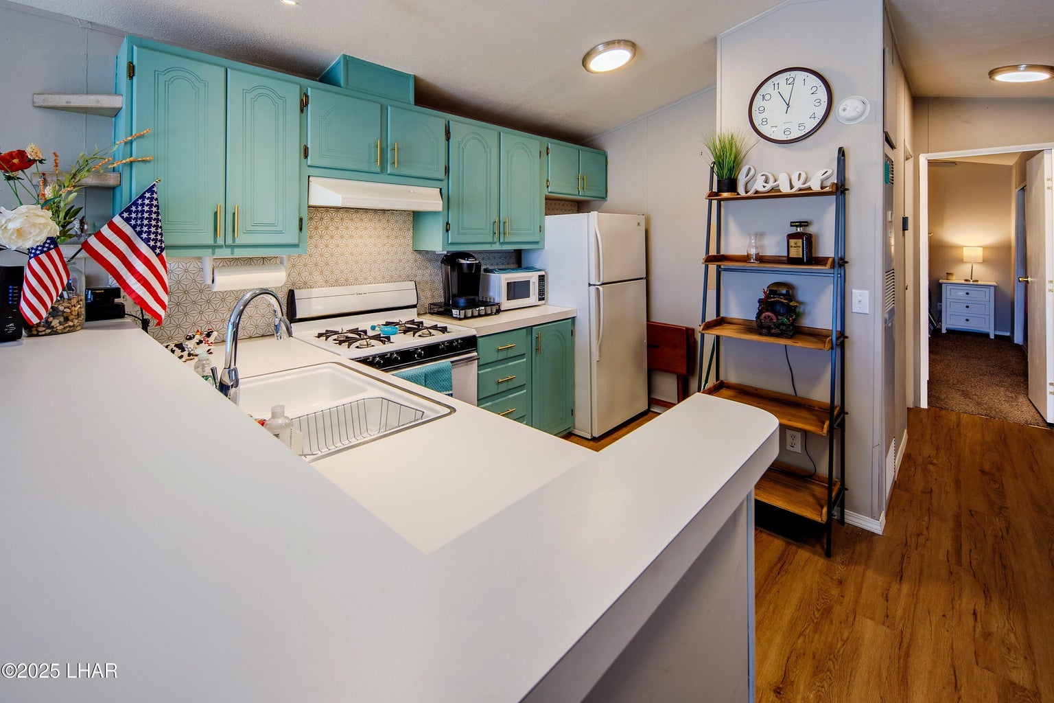 20251104182510670105000000-o