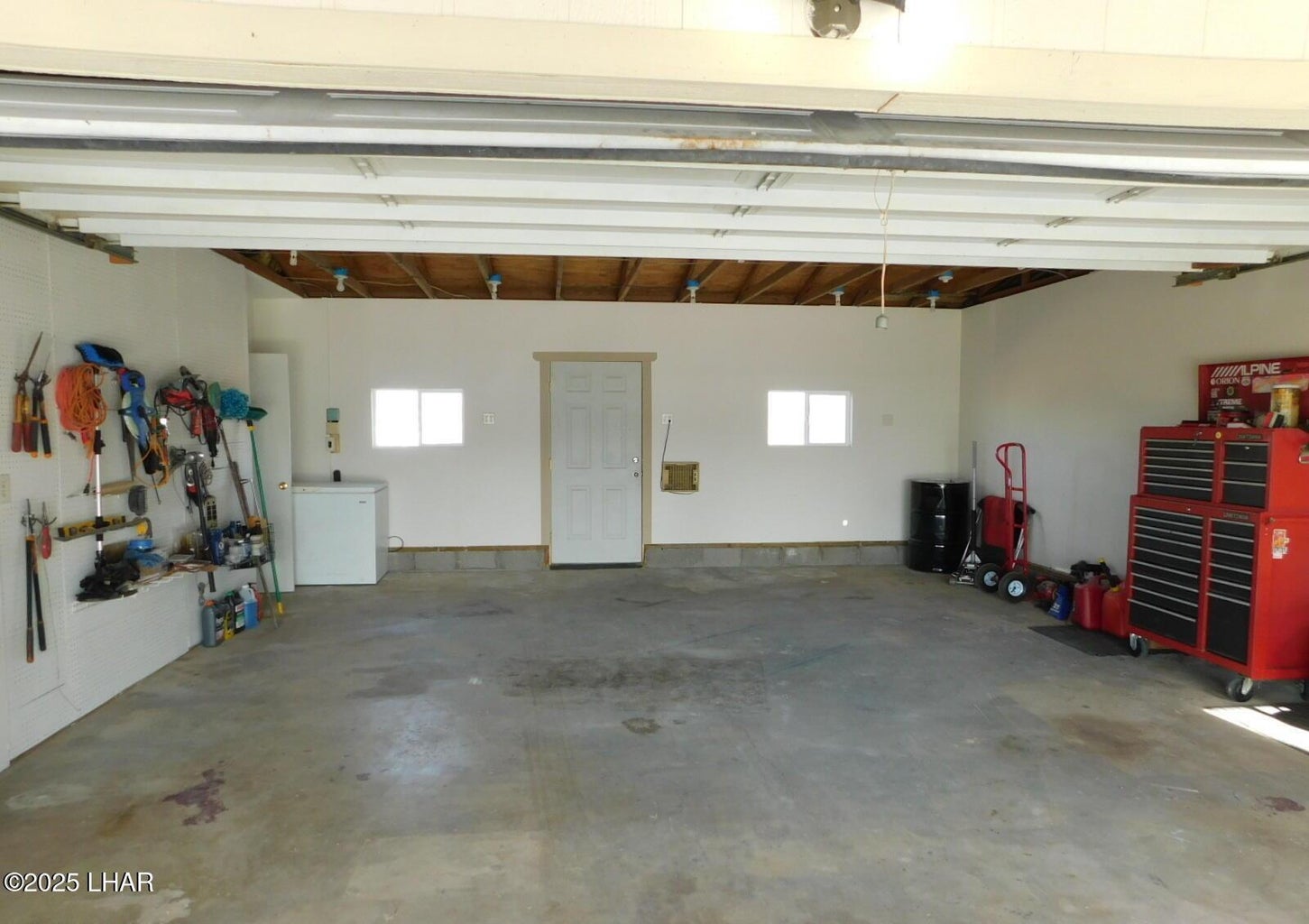 20251108223851440916000000-o