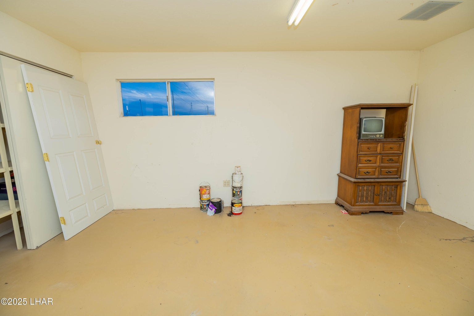 20251124204634085372000000-o