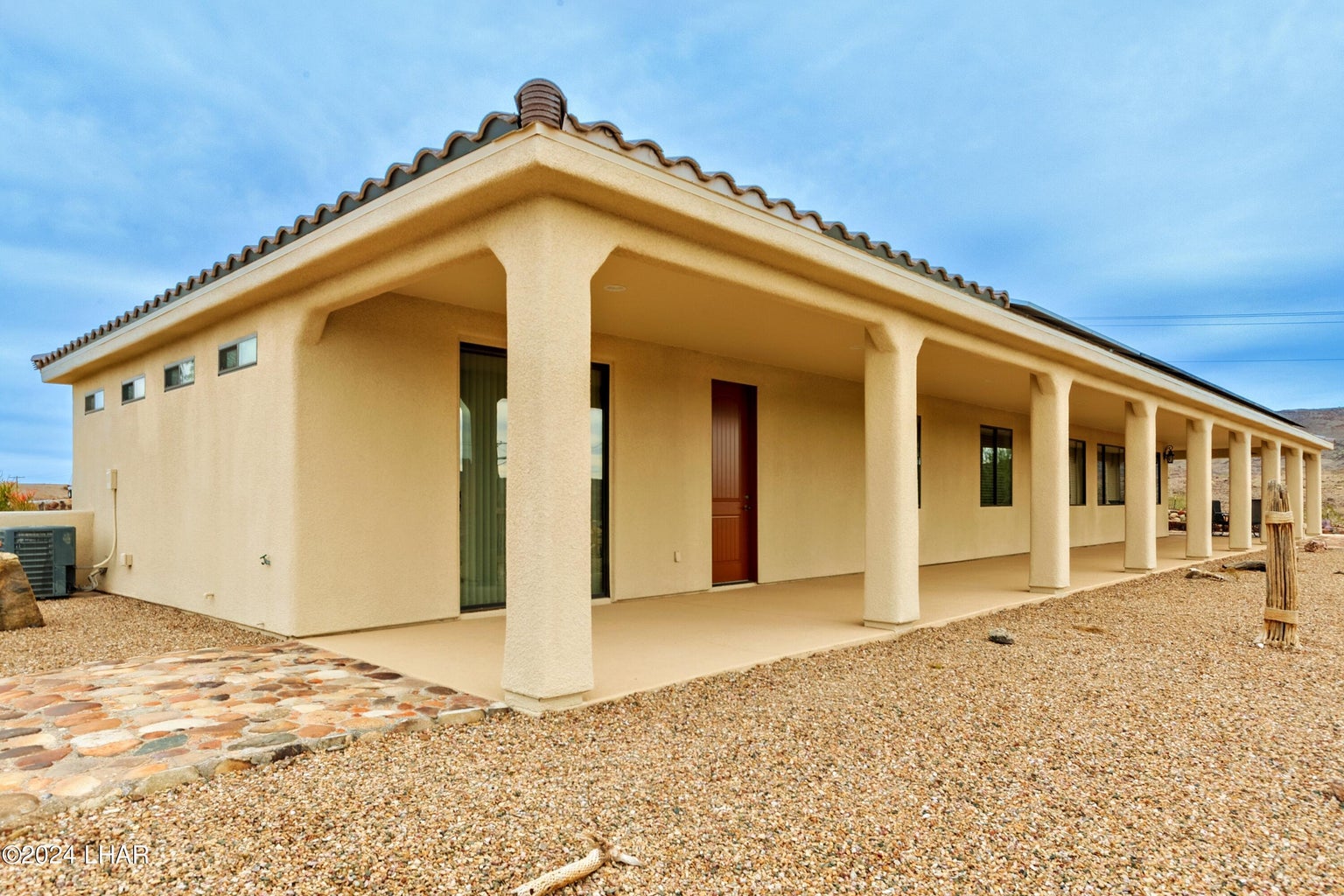 20251110203900890672000000-o