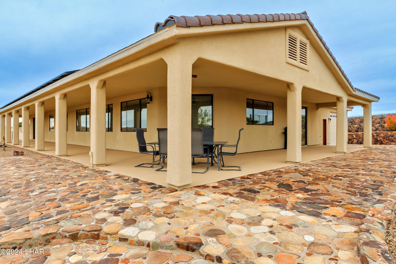 20251110203901133583000000-o