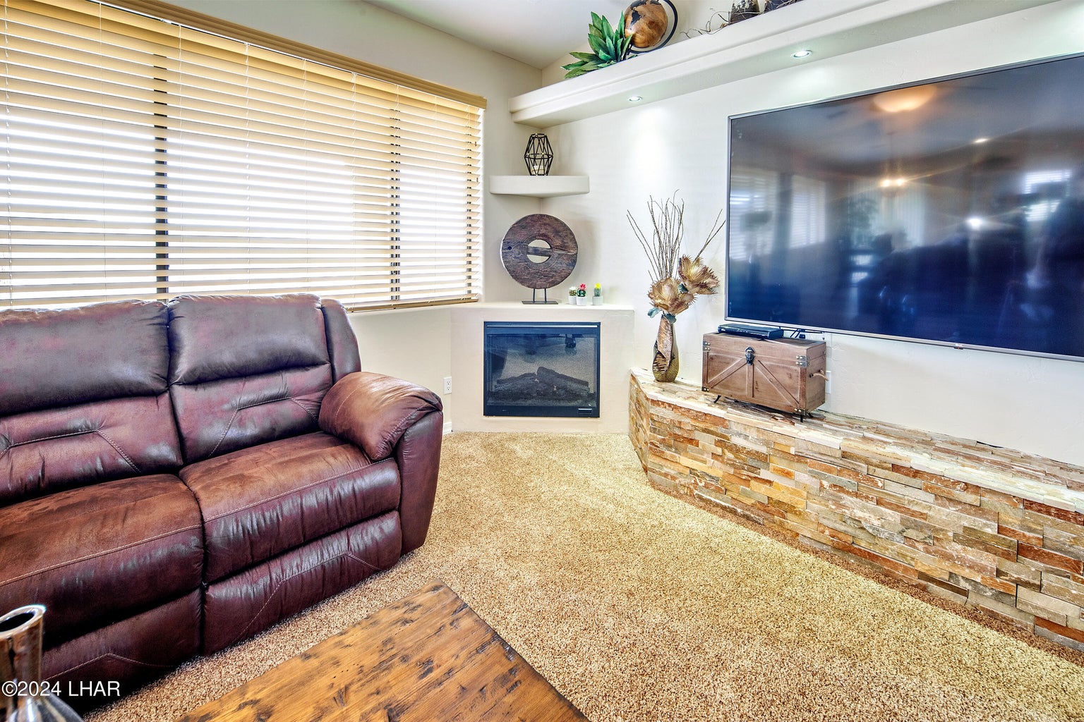 20251110203901832608000000-o