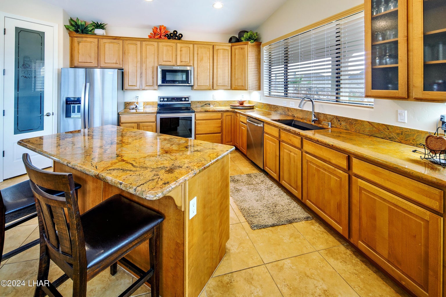 20251110203902022235000000-o