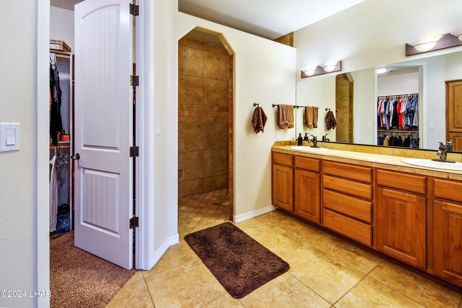 20251110203902454937000000-o