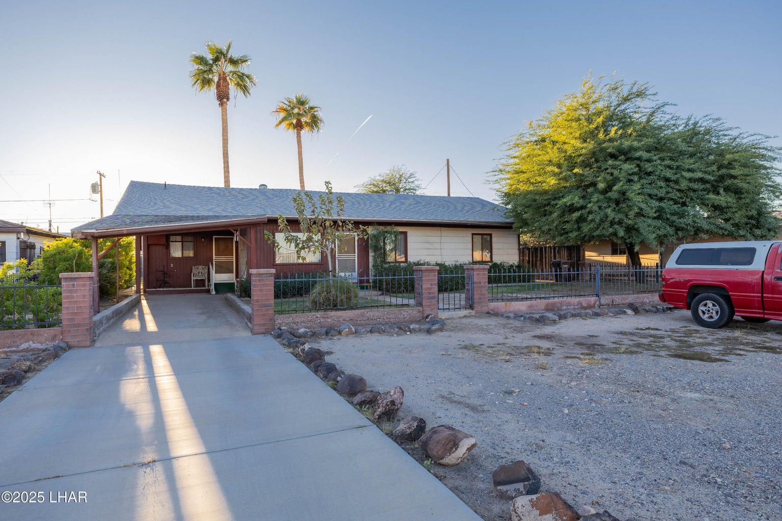 20251212214227908060000000-o