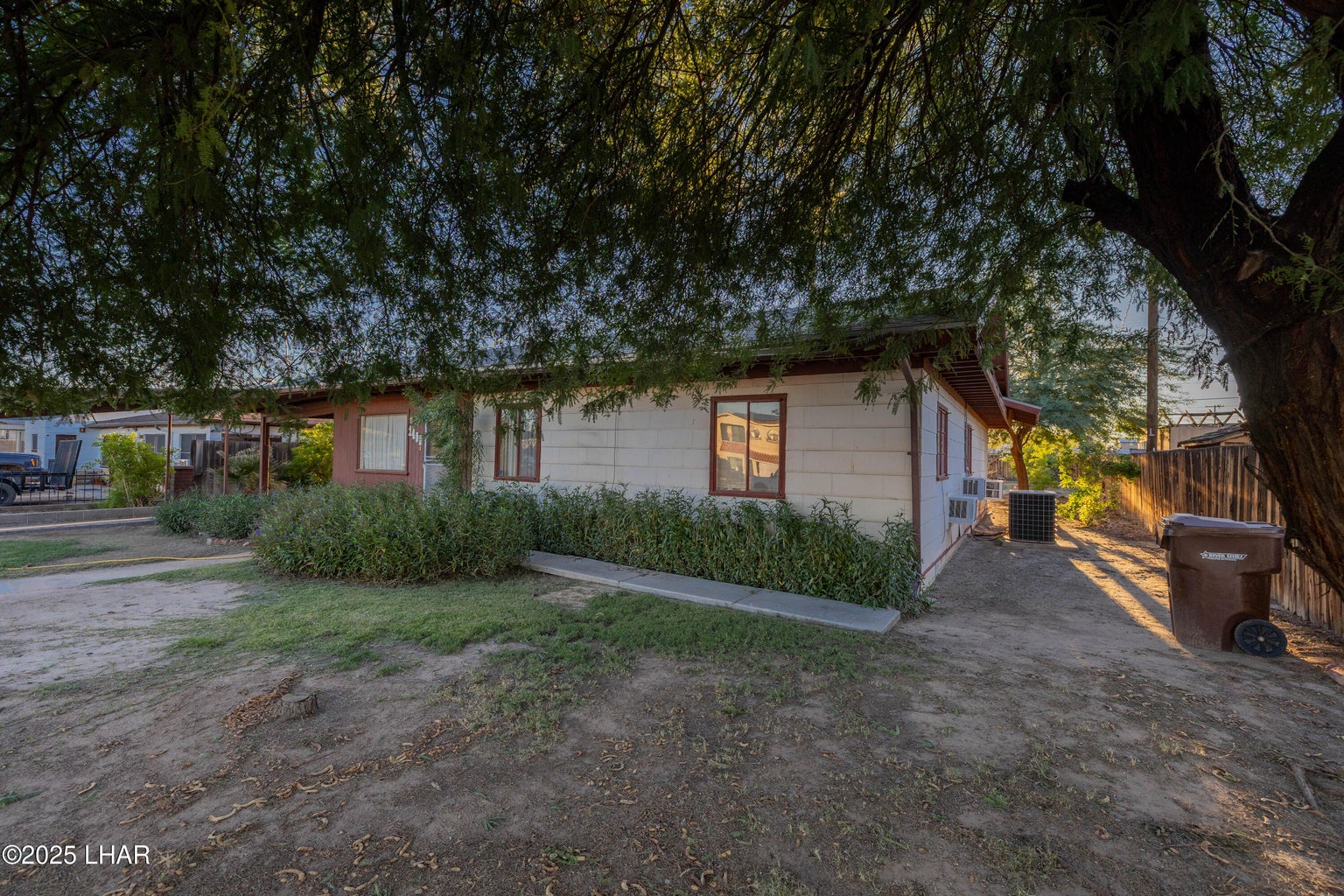 20251212214301039527000000-o