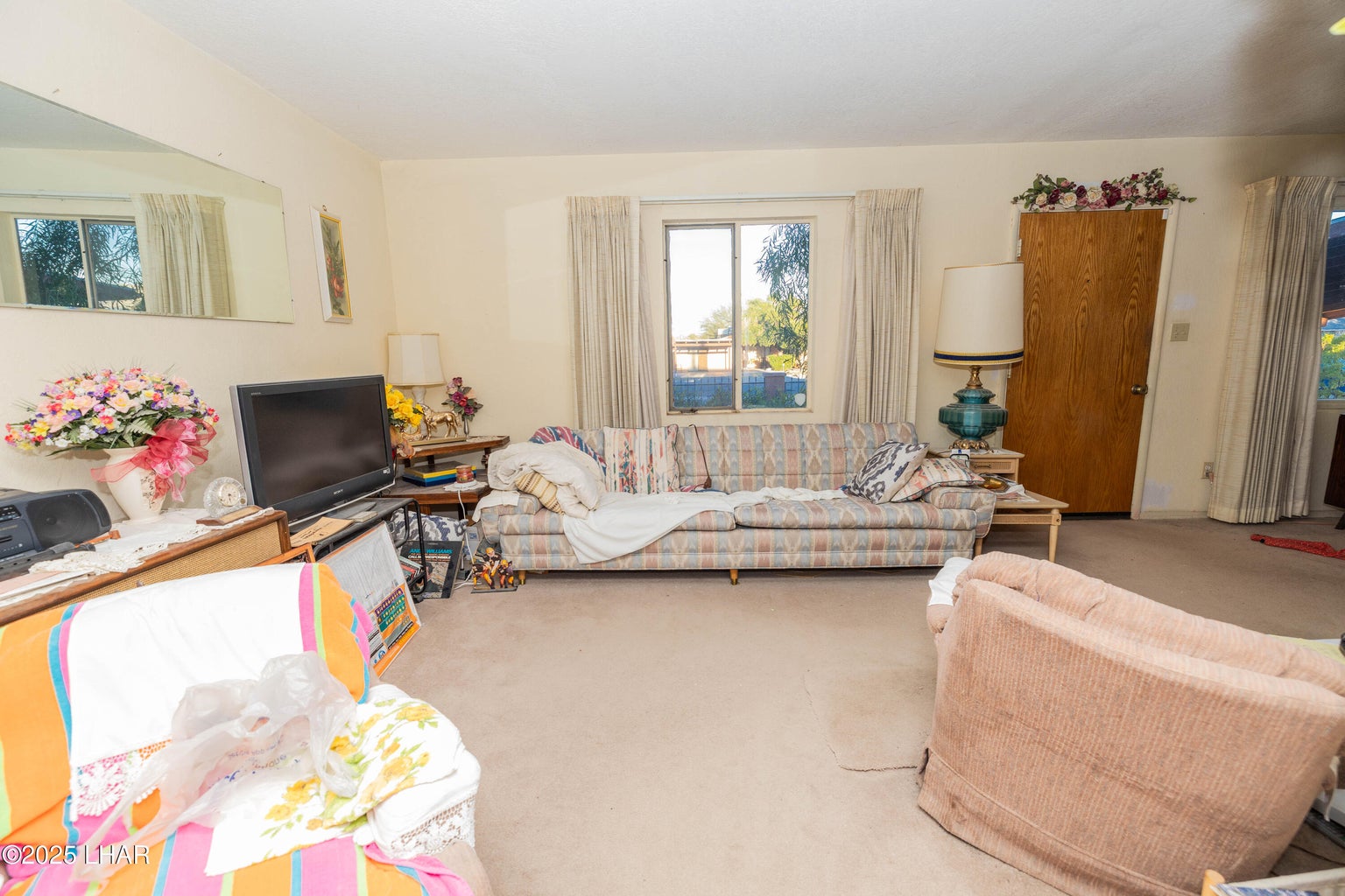 20251212214313723837000000-o