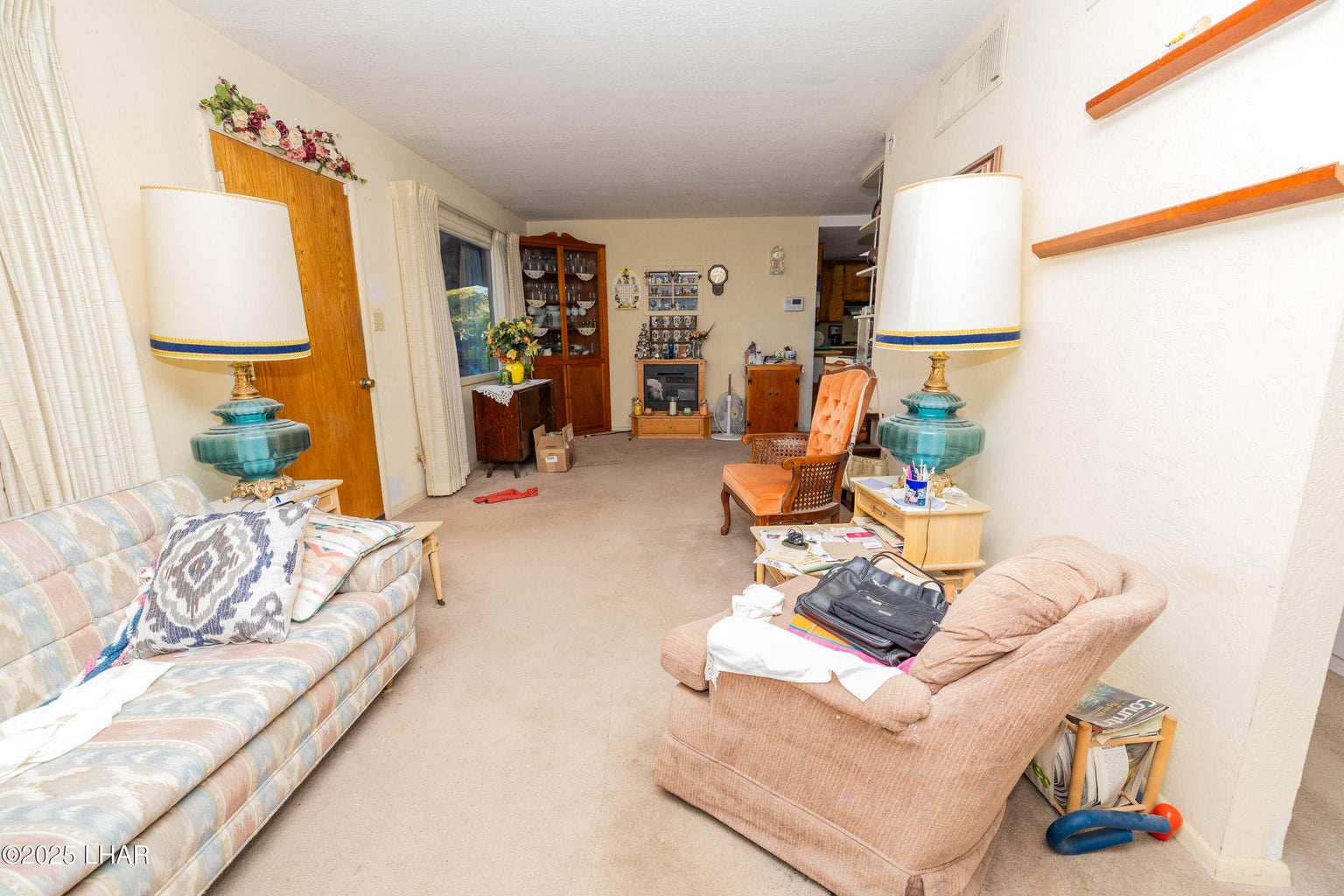 20251212214318276907000000-o