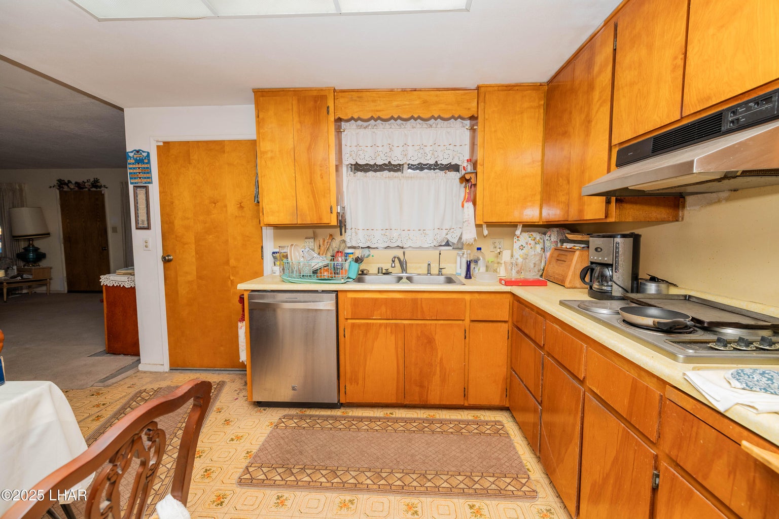 20251212214425316381000000-o