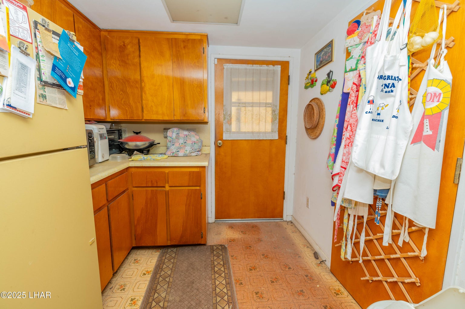 20251212214429536708000000-o