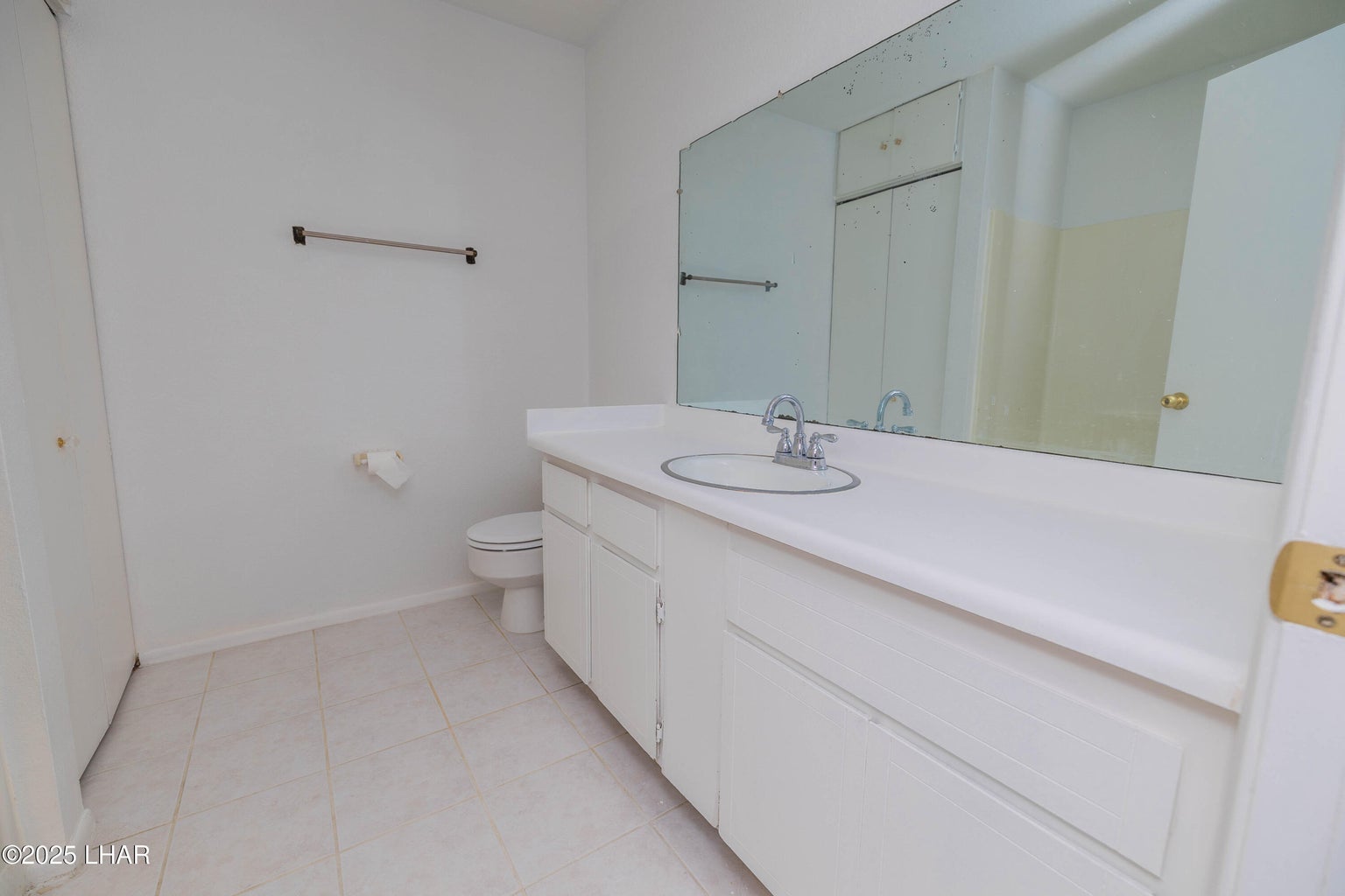 20251212220312280173000000-o