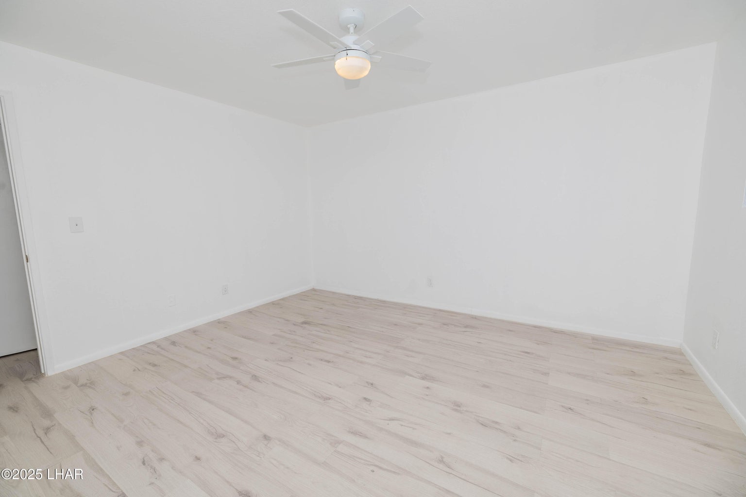 20251212220328704866000000-o