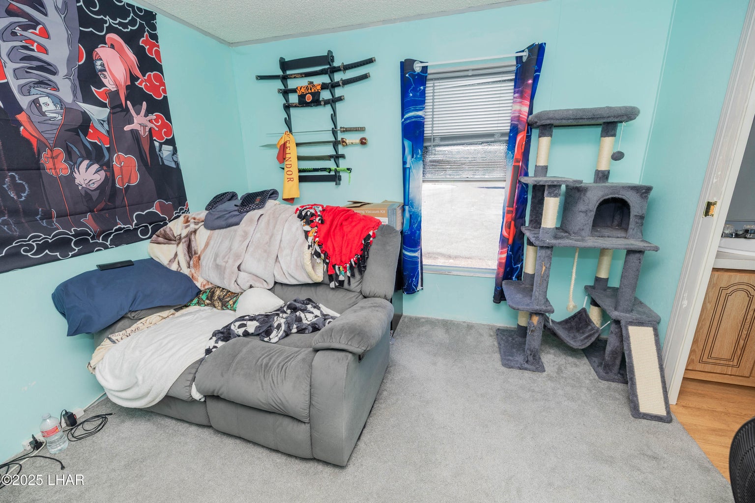 20251221171335838725000000-o