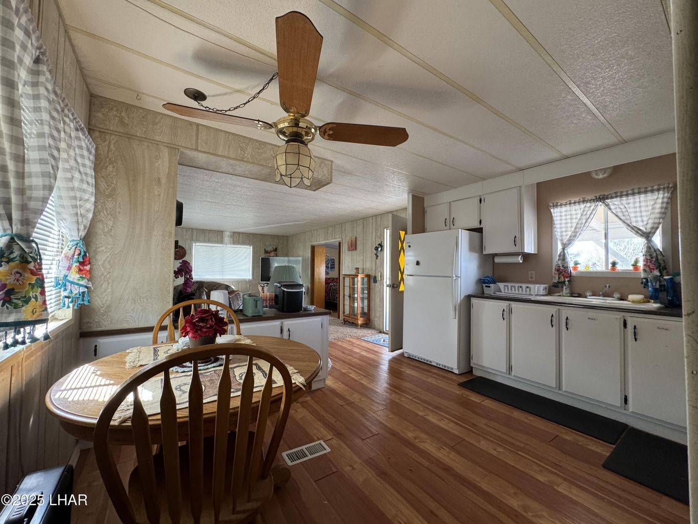 20250927202248825914000000-o