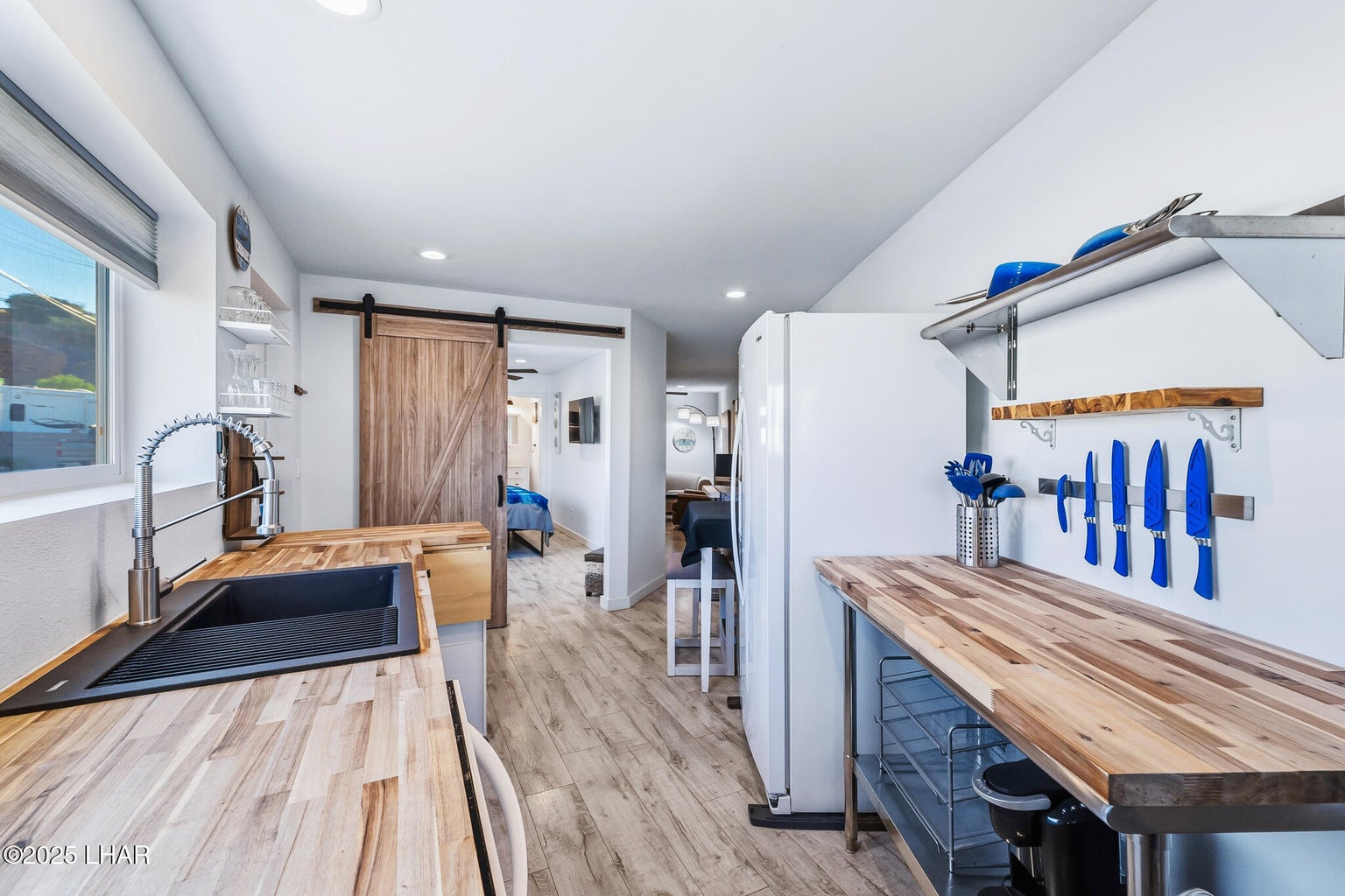 20251112165402254655000000-o