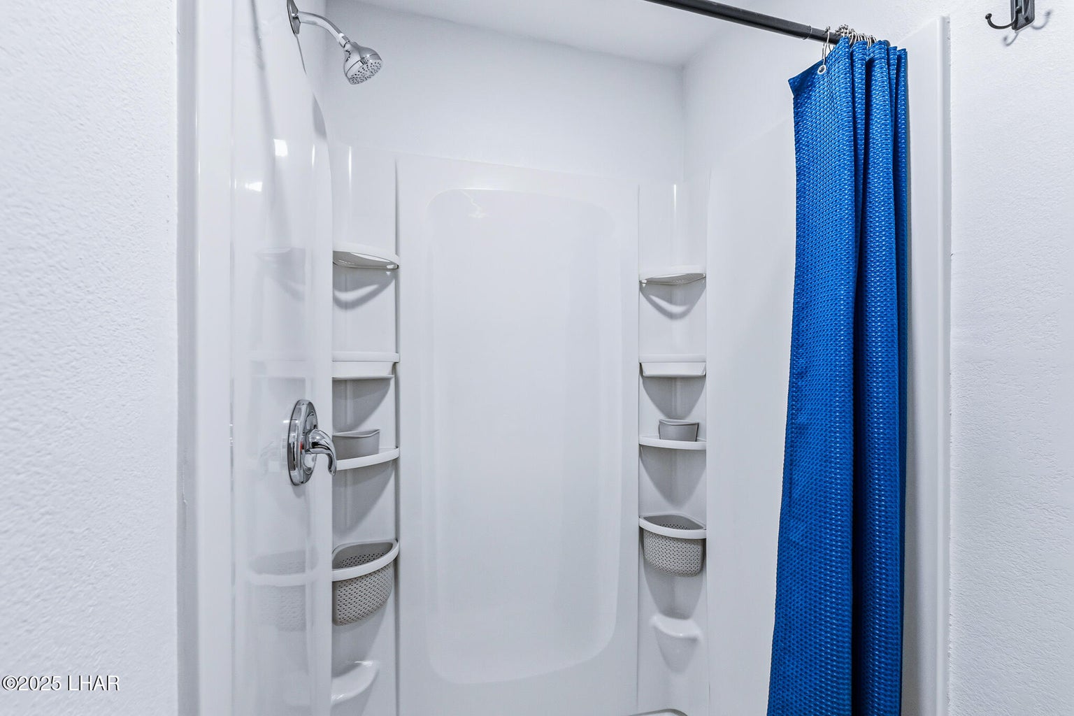 20251112165417770575000000-o