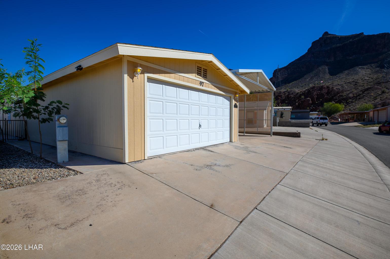 20260313215622013918000000-o