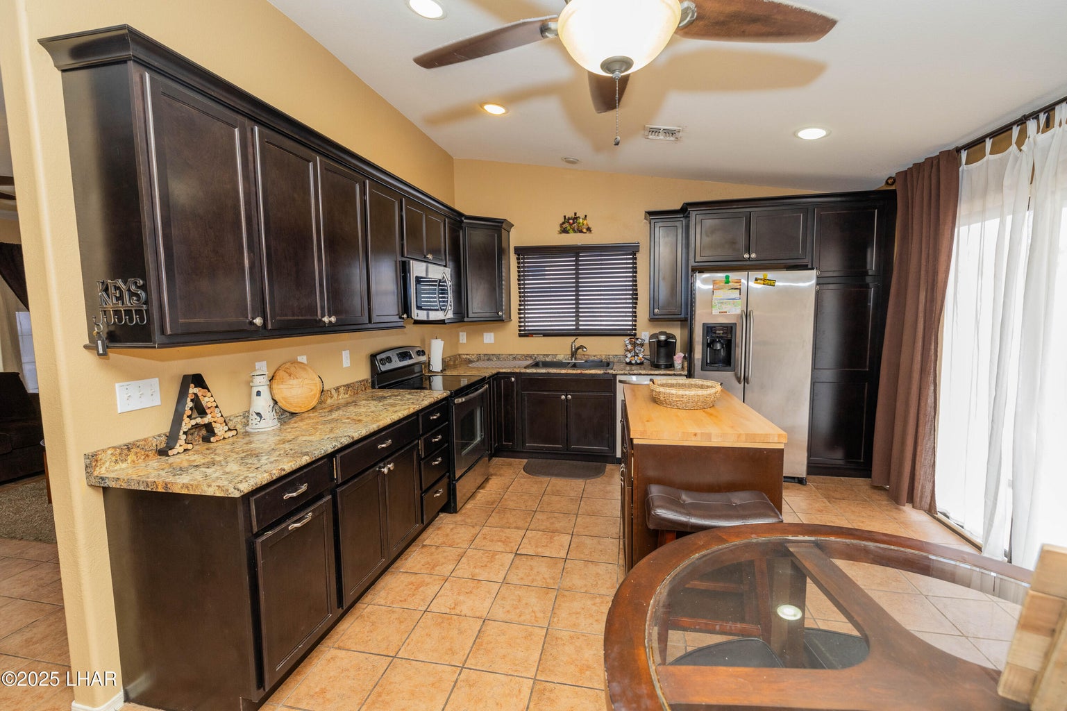 20260410171605575210000000-o