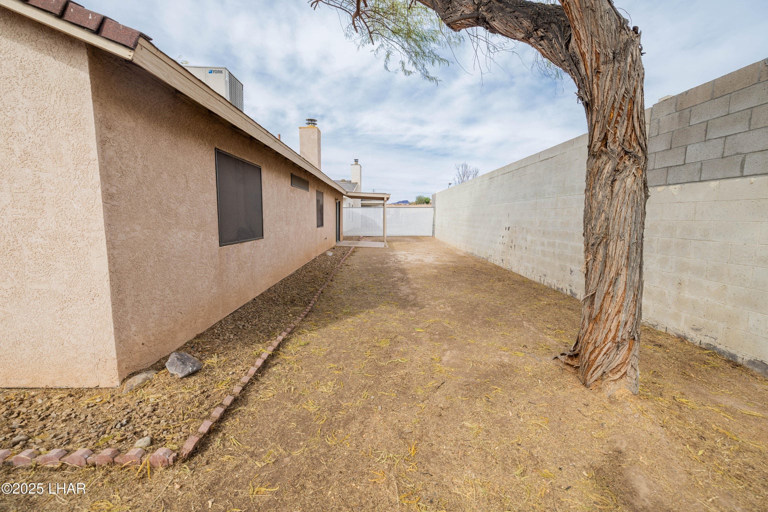 20260410171606933201000000-o