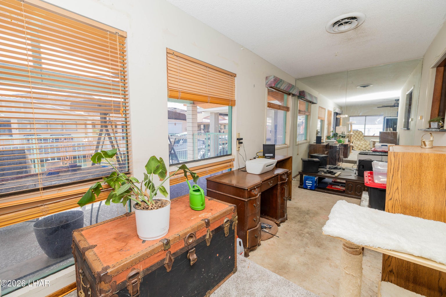 20260410230025642731000000-o