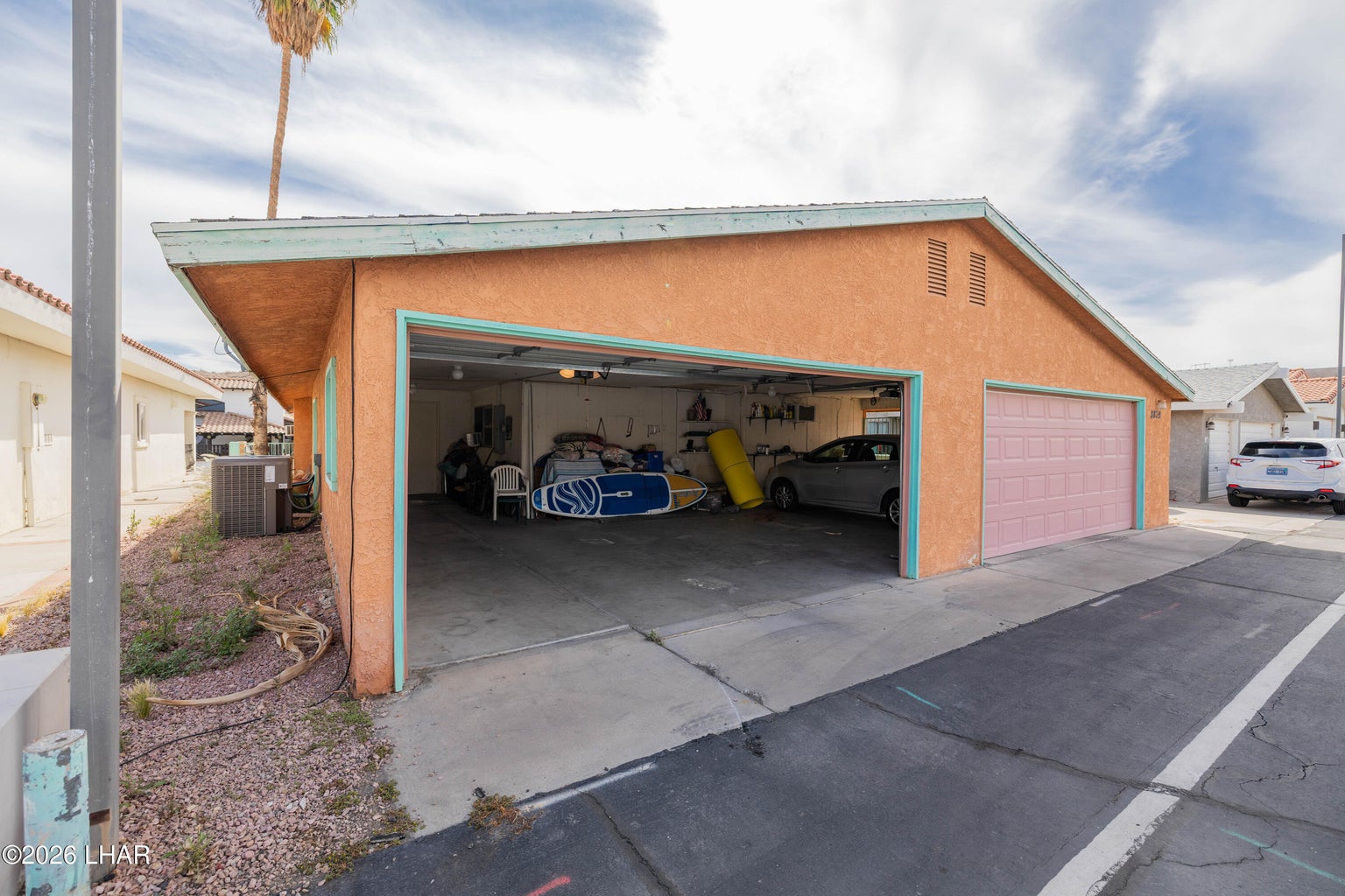 20260410230546843987000000-o